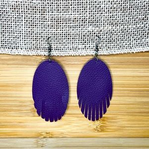 Oval fringe earrings